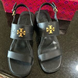 TORY BURCH BLACK MINI EVERLY HERL SANDALS SZ 7. Comes with box
